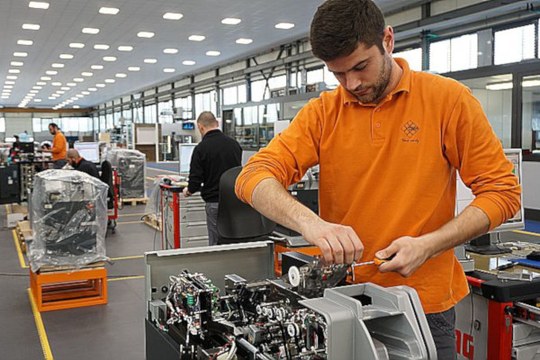 Patto per il lavoro. Oltre 22 miliardi investiti per far ripartire l’Emilia-Romagna Patto per il lavoro. Oltre 22 miliardi investiti per far ripartire l’Emilia-Romagna